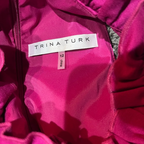 Trina Turk Dobbie Ruffled Neckline Cocktail Dress Magenta Size 12 - Picture 2 of 2